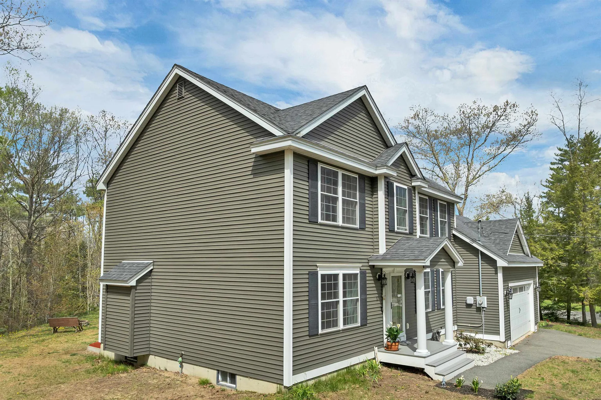 17 Blueberry Hill Road Raymond NH 03077
