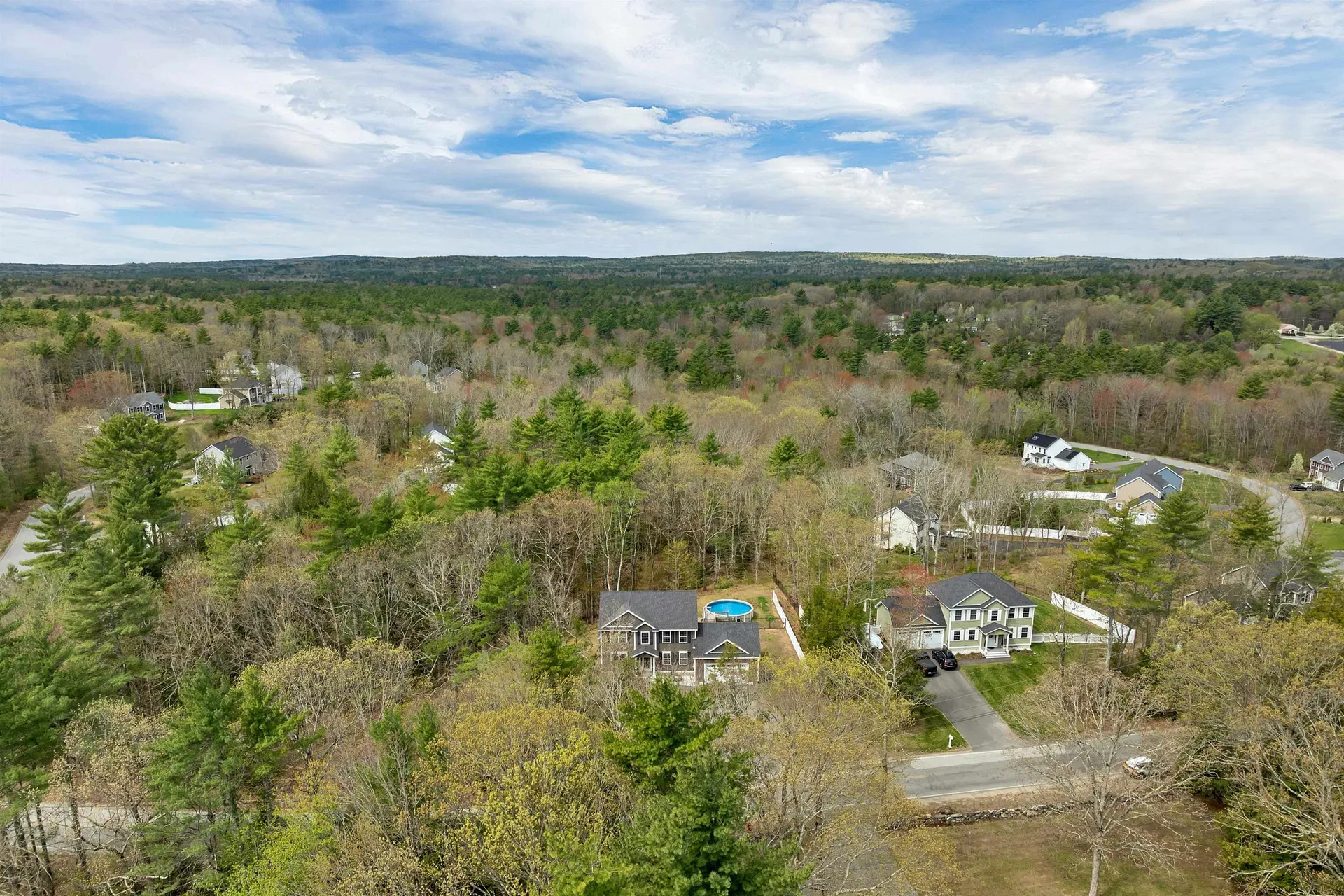 17 Blueberry Hill Road Raymond NH 03077
