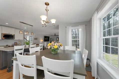 17 Blueberry Hill Road Raymond NH 03077