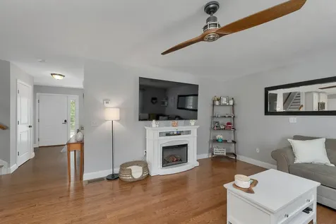 17 Blueberry Hill Road Raymond NH 03077