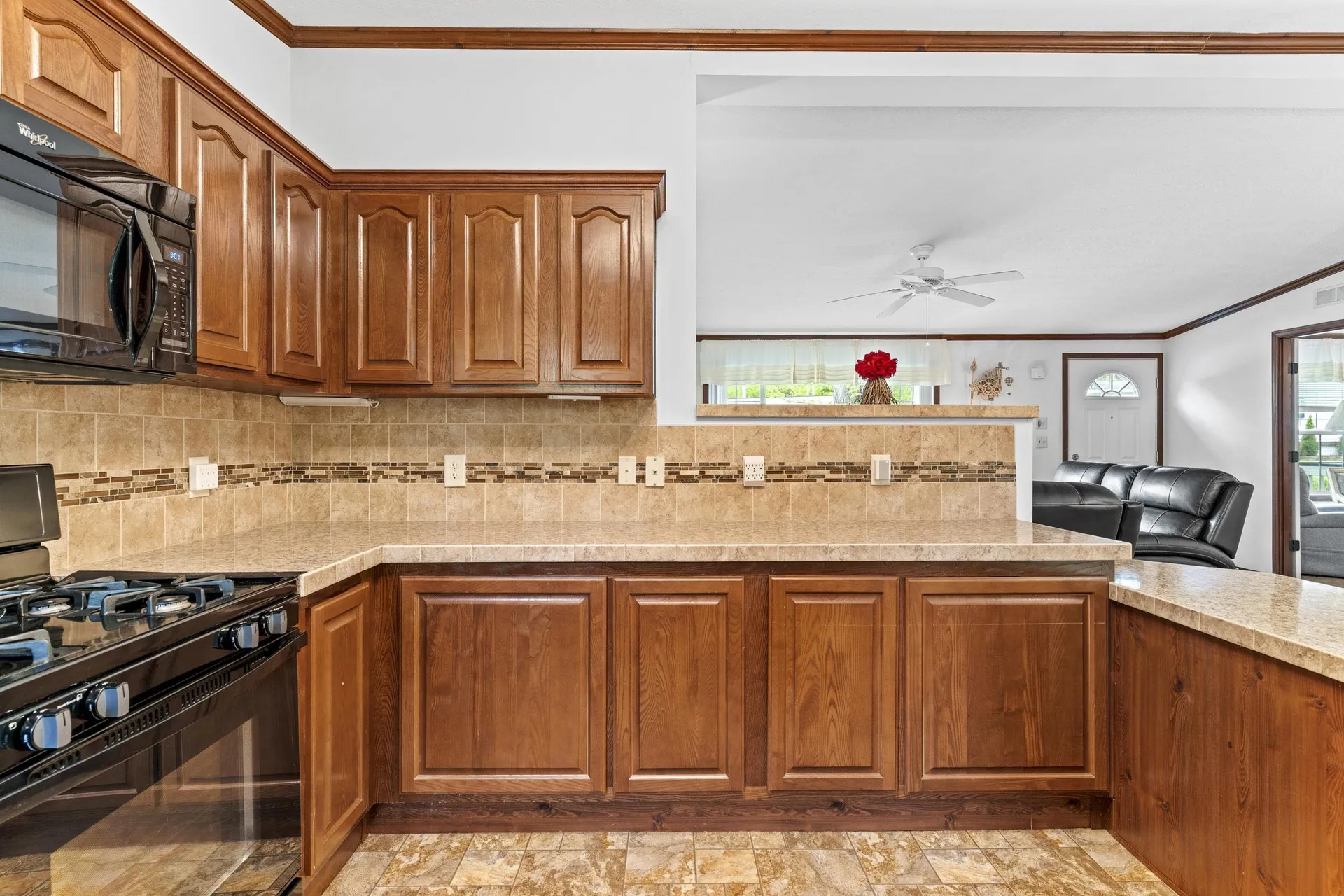 16 Eric Avenue Nashua NH 03062