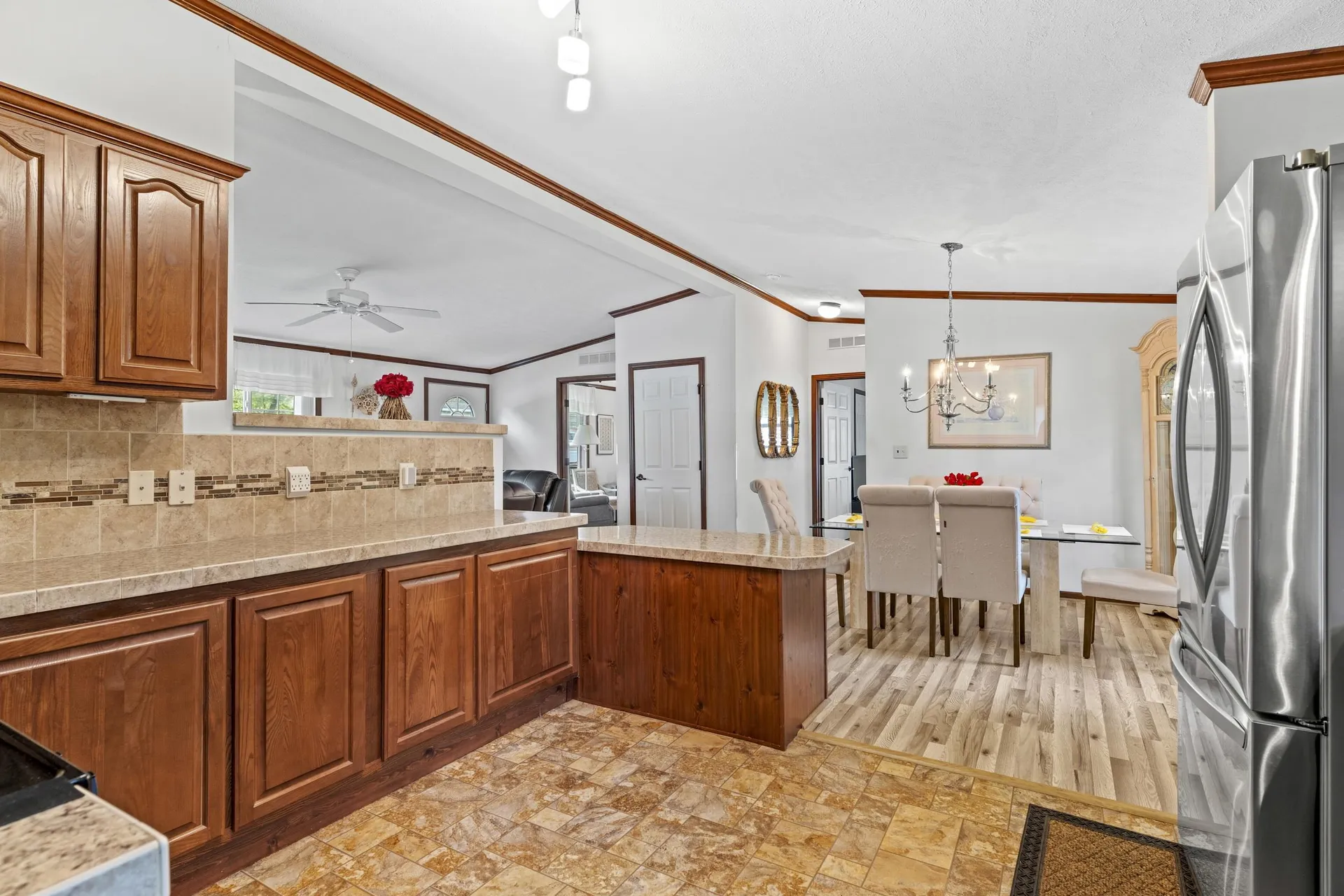 16 Eric Avenue Nashua NH 03062