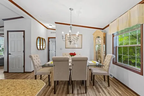 16 Eric Avenue Nashua NH 03062