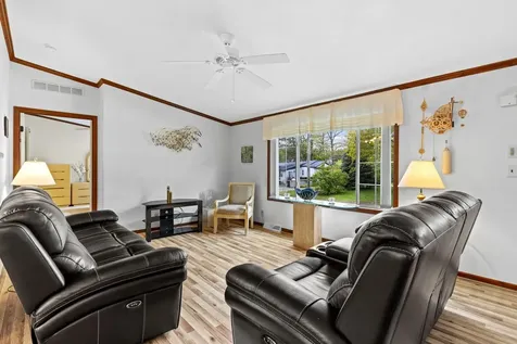 16 Eric Avenue Nashua NH 03062
