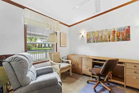 16 Eric Avenue Nashua NH 03062