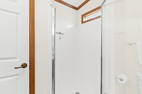 16 Eric Avenue Nashua NH 03062