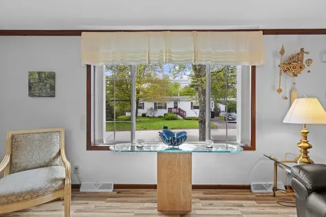 16 Eric Avenue Nashua NH 03062