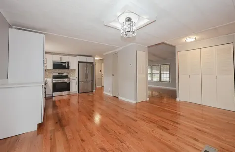 62 Roger Road Goffstown NH 03045