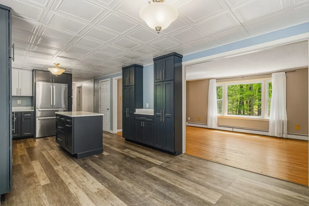 28 Beech Hill Road Exeter NH 03833