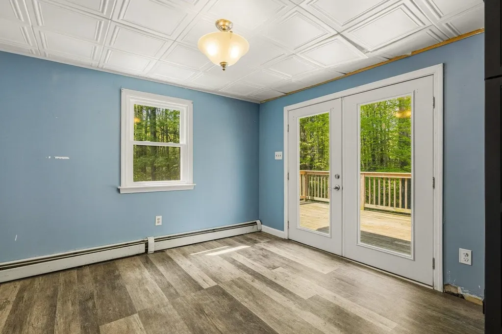 28 Beech Hill Road Exeter NH 03833