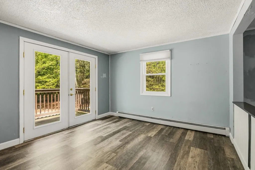28 Beech Hill Road Exeter NH 03833