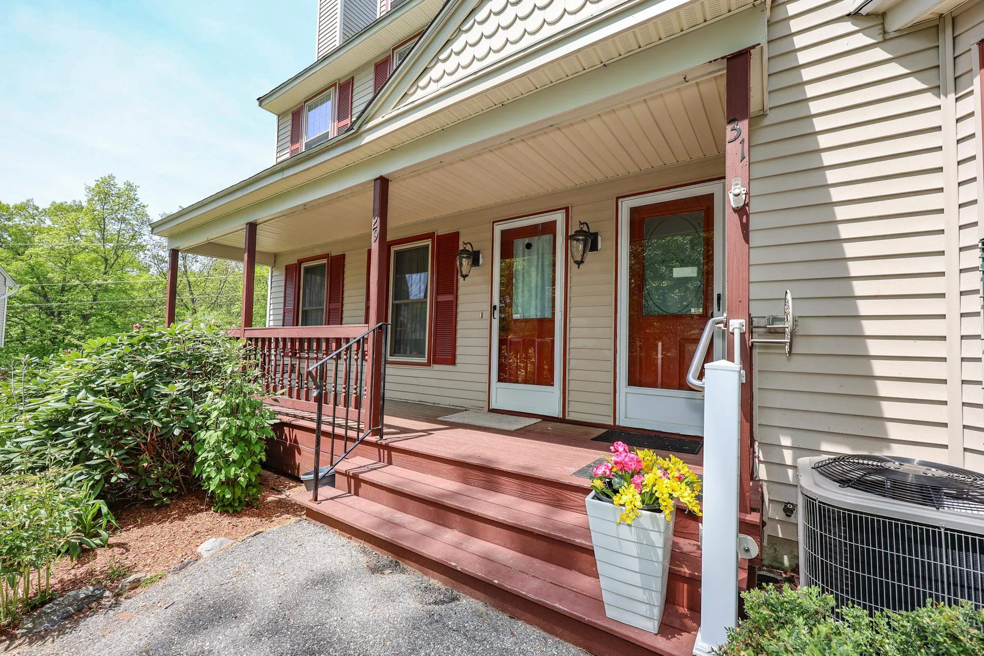 31 Stanstead Place Nashua NH 03063