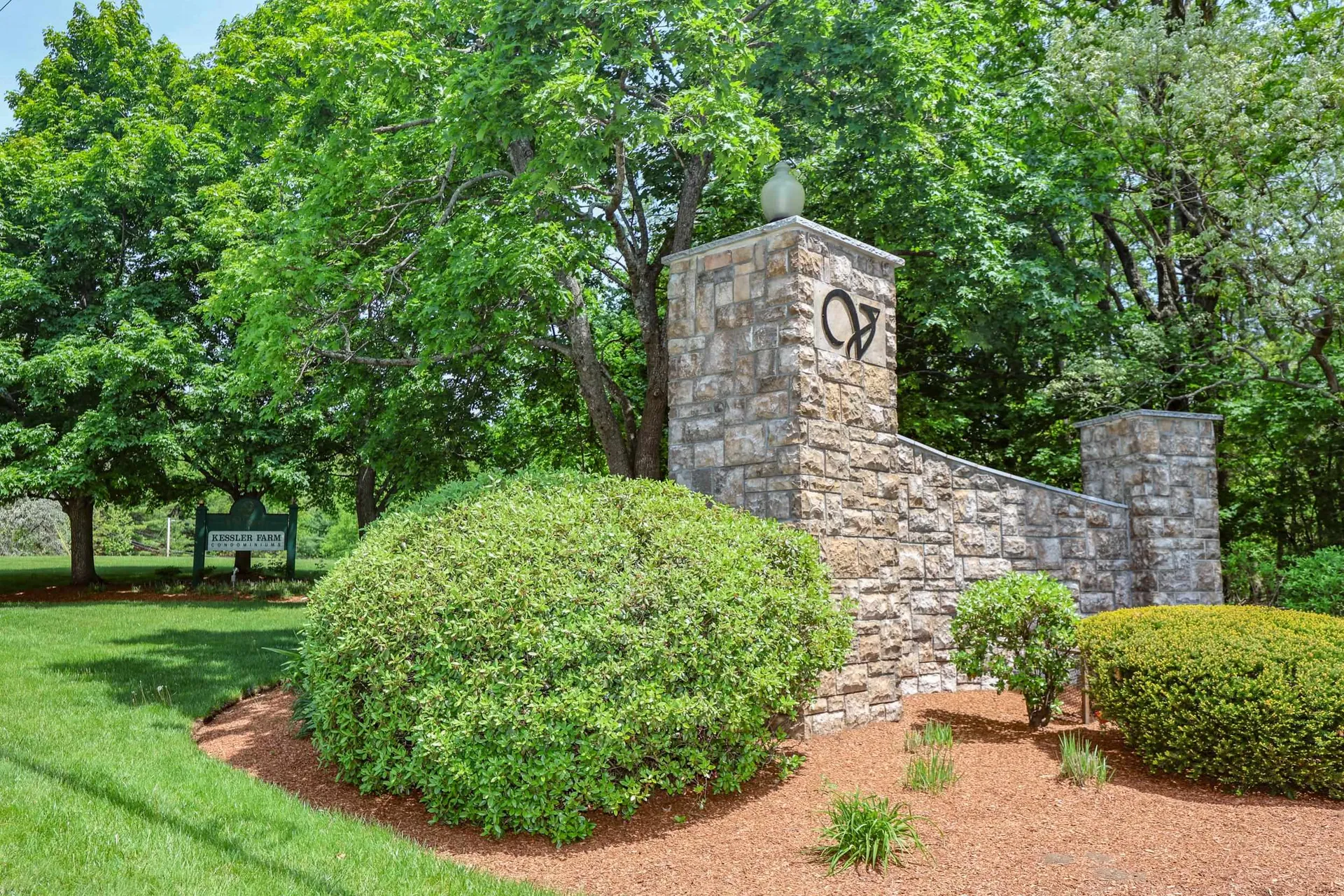31 Stanstead Place Nashua NH 03063