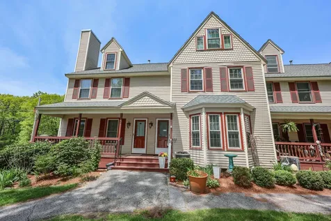 31 Stanstead Place Nashua NH 03063