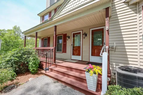 31 Stanstead Place Nashua NH 03063