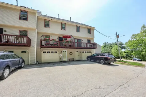 31 Stanstead Place Nashua NH 03063