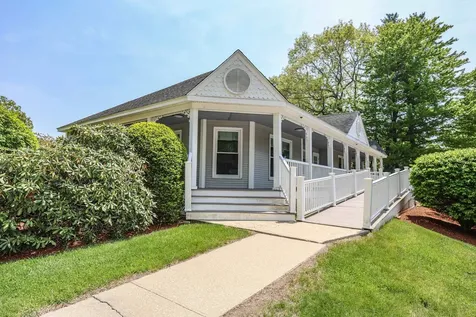 31 Stanstead Place Nashua NH 03063