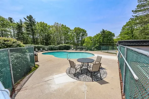 31 Stanstead Place Nashua NH 03063