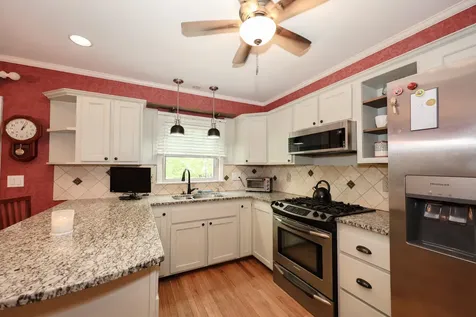 31 Stanstead Place Nashua NH 03063