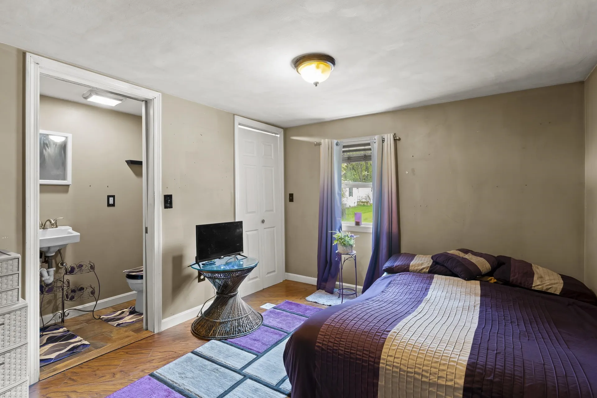 53 Hilton Avenue Exeter NH 03833-4131