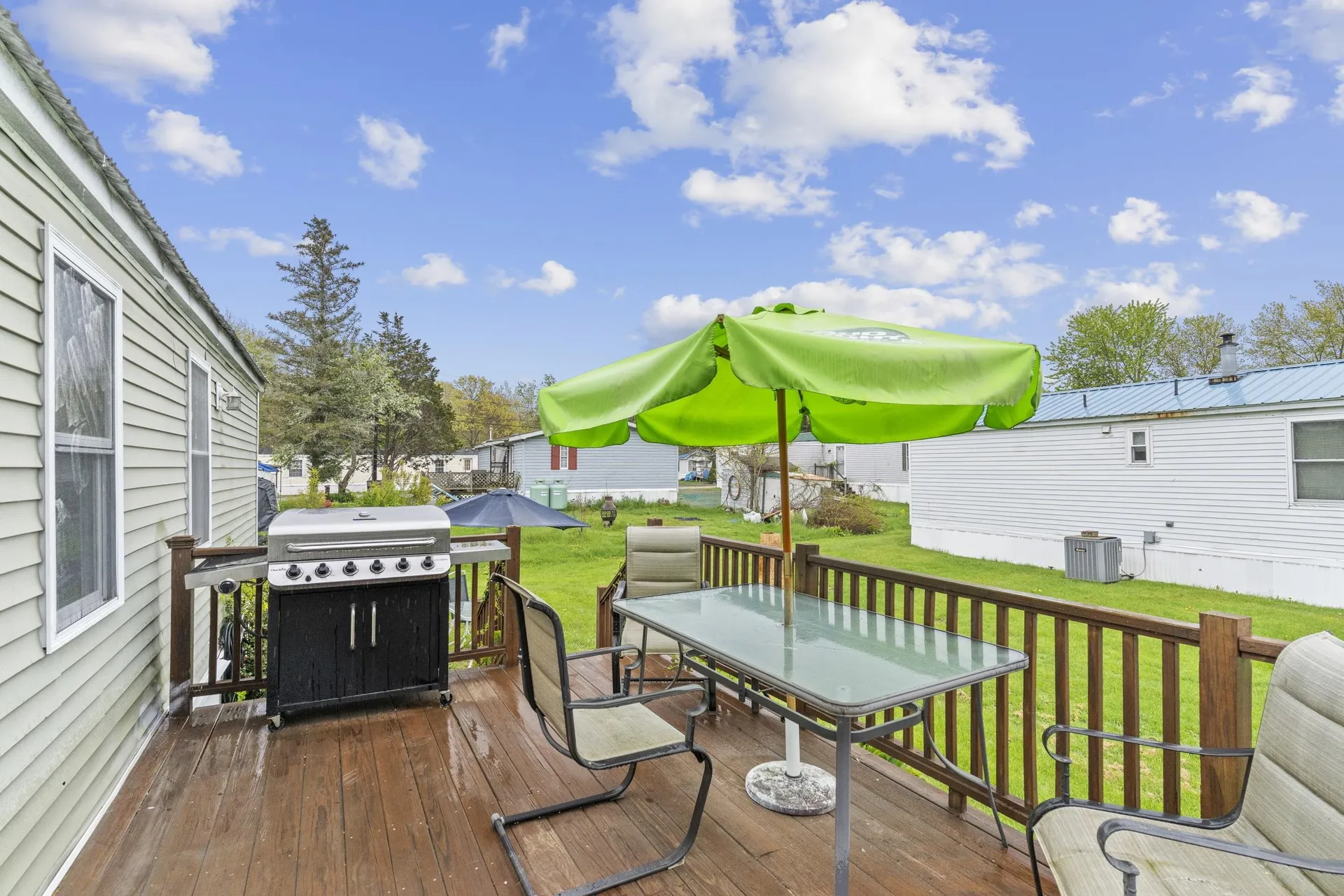 53 Hilton Avenue Exeter NH 03833-4131
