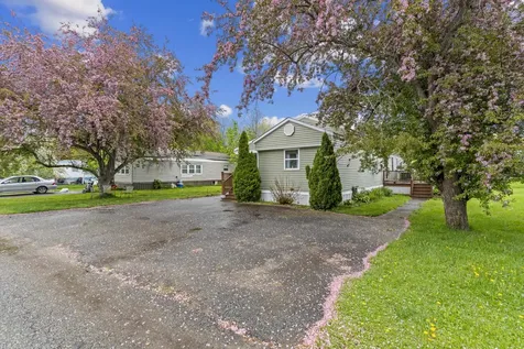 53 Hilton Avenue Exeter NH 03833-4131