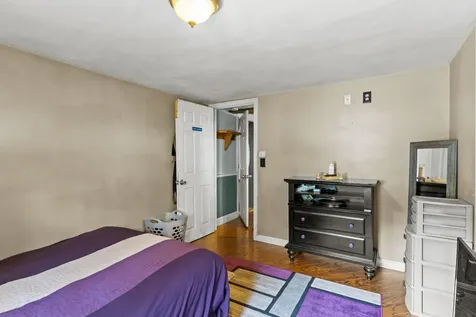 53 Hilton Avenue Exeter NH 03833-4131