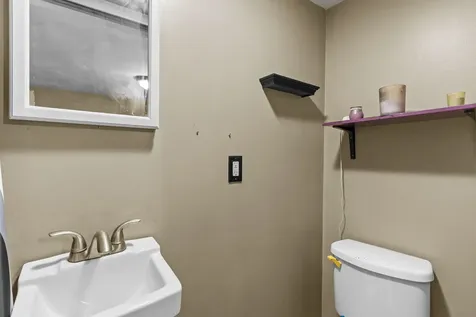 53 Hilton Avenue Exeter NH 03833-4131