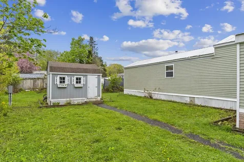 53 Hilton Avenue Exeter NH 03833-4131