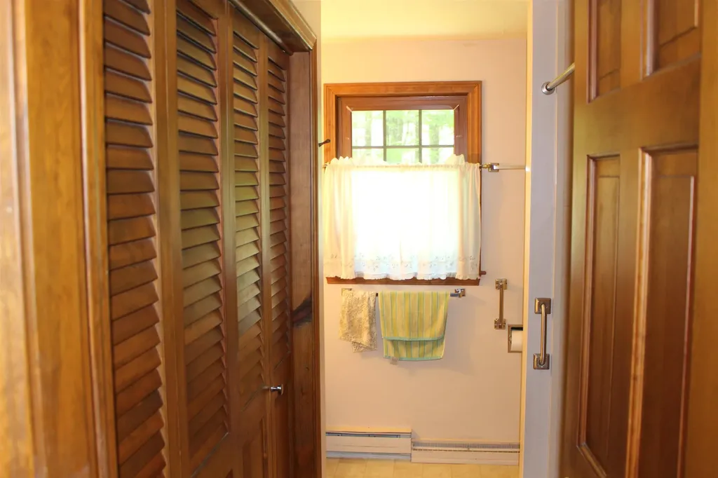 20 Exeter Road Hampton Falls NH 03844