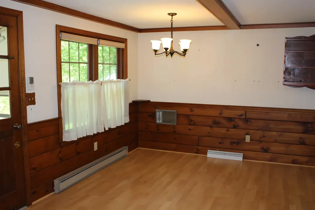20 Exeter Road Hampton Falls NH 03844