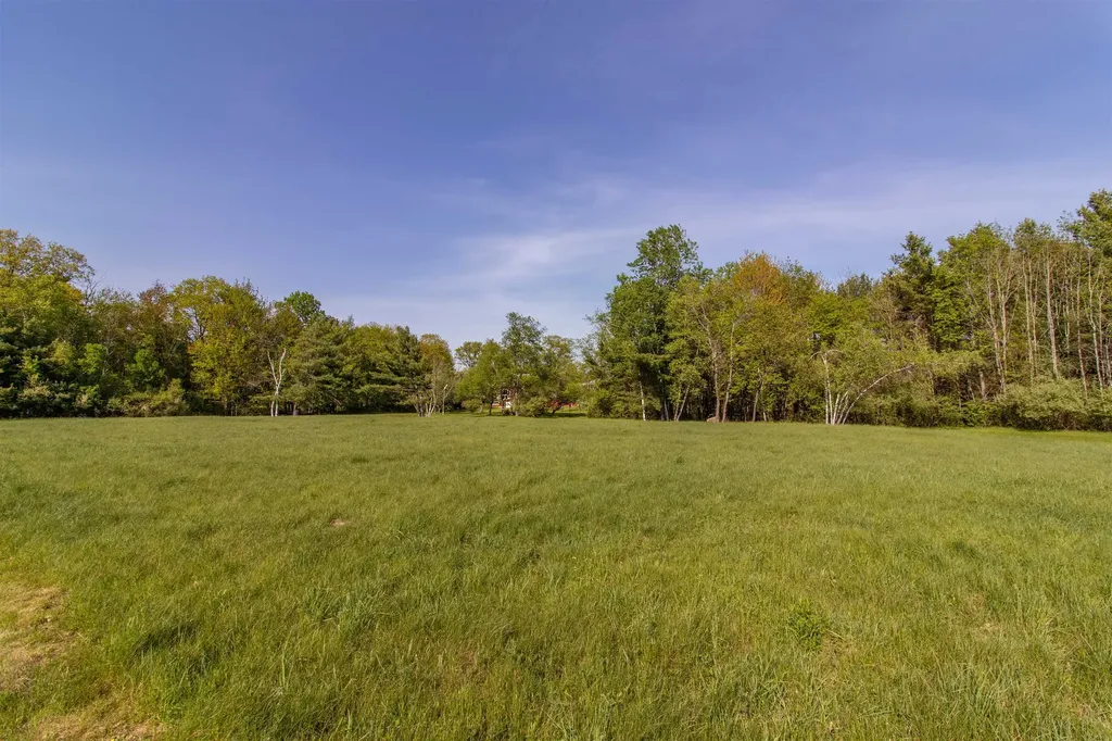 75 Tater Street Mont Vernon NH 03057