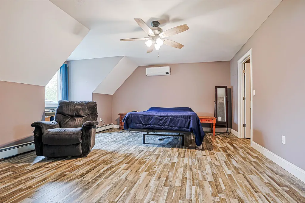 18 Gilman Street Laconia NH 03246