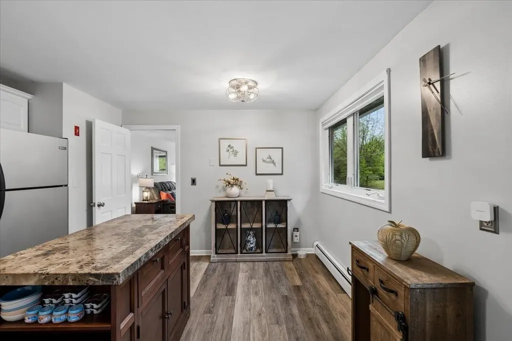 36 Oakwood Circle Milford NH 03055