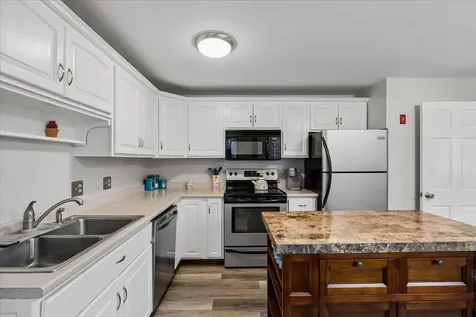 36 Oakwood Circle Milford NH 03055