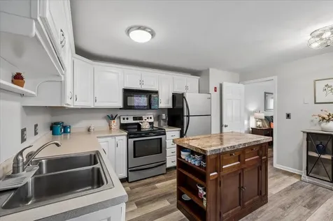 36 Oakwood Circle Milford NH 03055