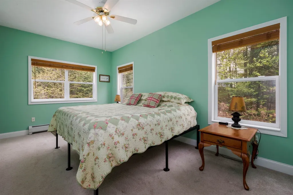34 Shorewood Estates Road Unity NH 03773
