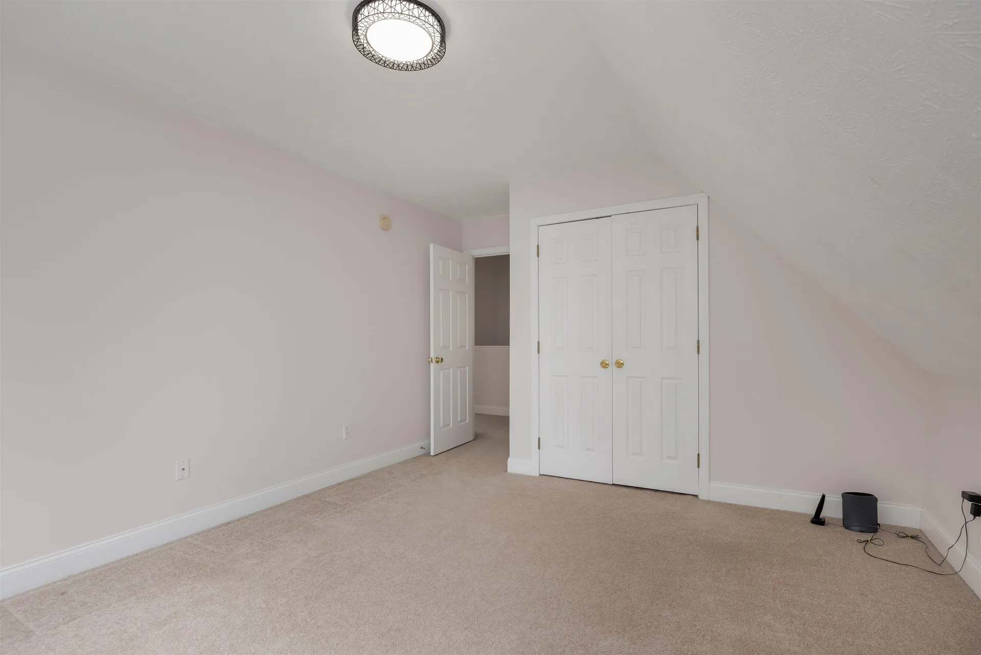 34 Shorewood Estates Road Unity NH 03773
