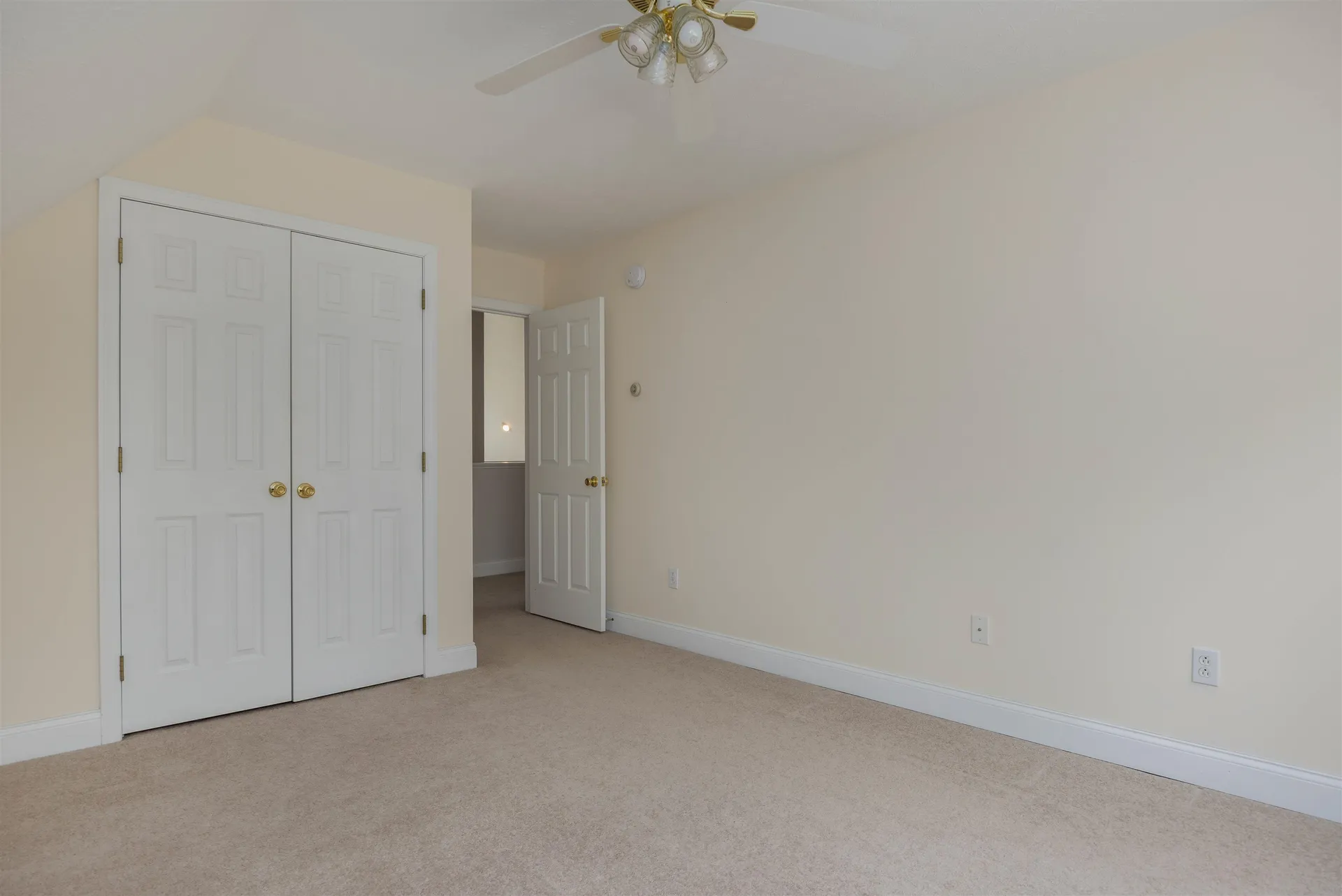 34 Shorewood Estates Road Unity NH 03773