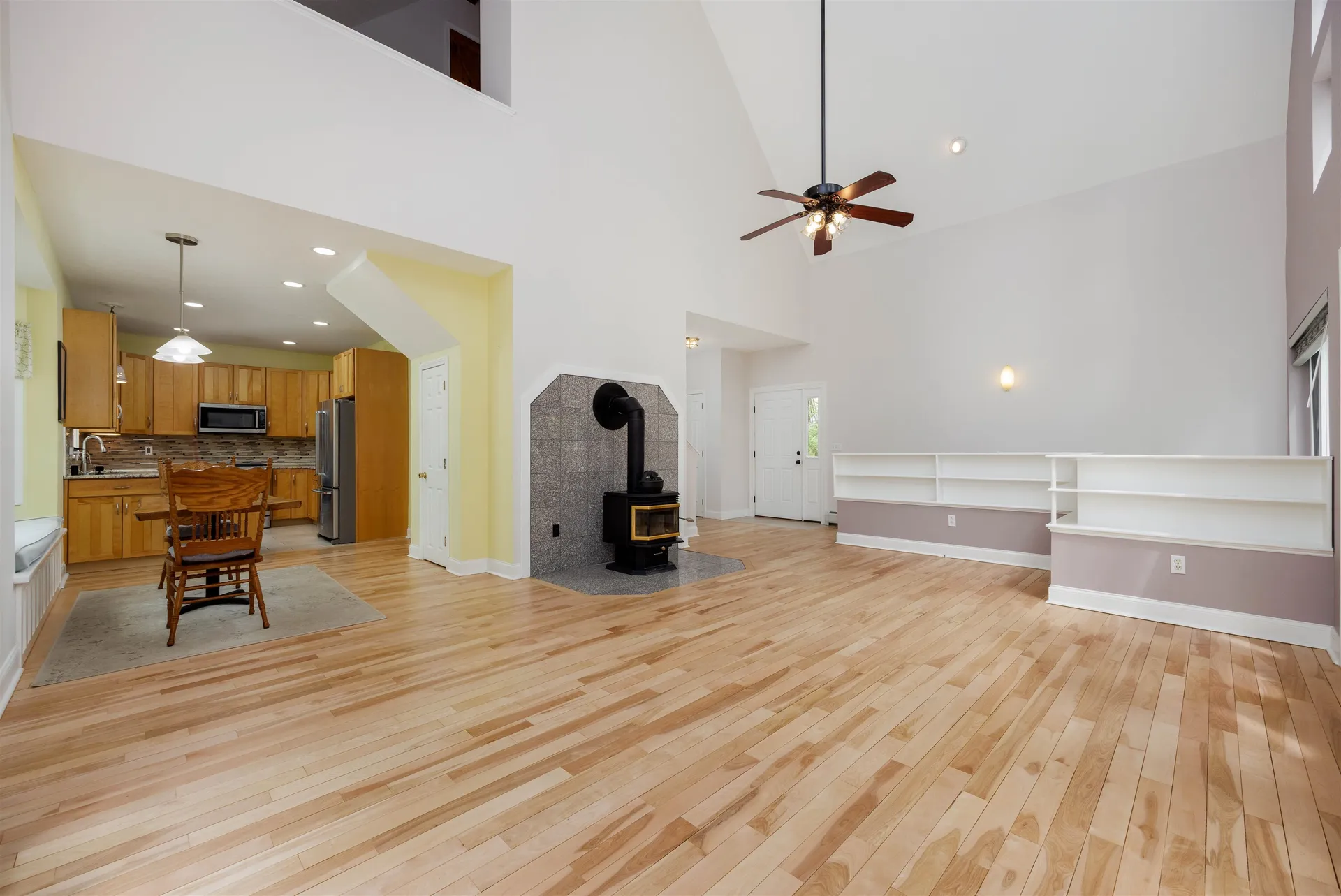 34 Shorewood Estates Road Unity NH 03773