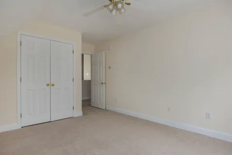 34 Shorewood Estates Road Unity NH 03773