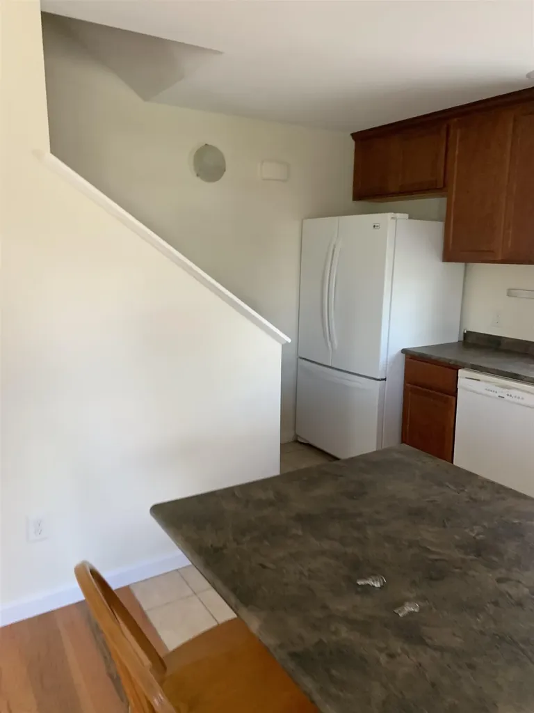 5 Spring Street Newmarket NH 03857