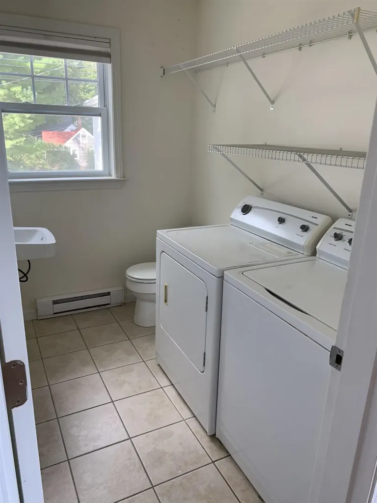 5 Spring Street Newmarket NH 03857