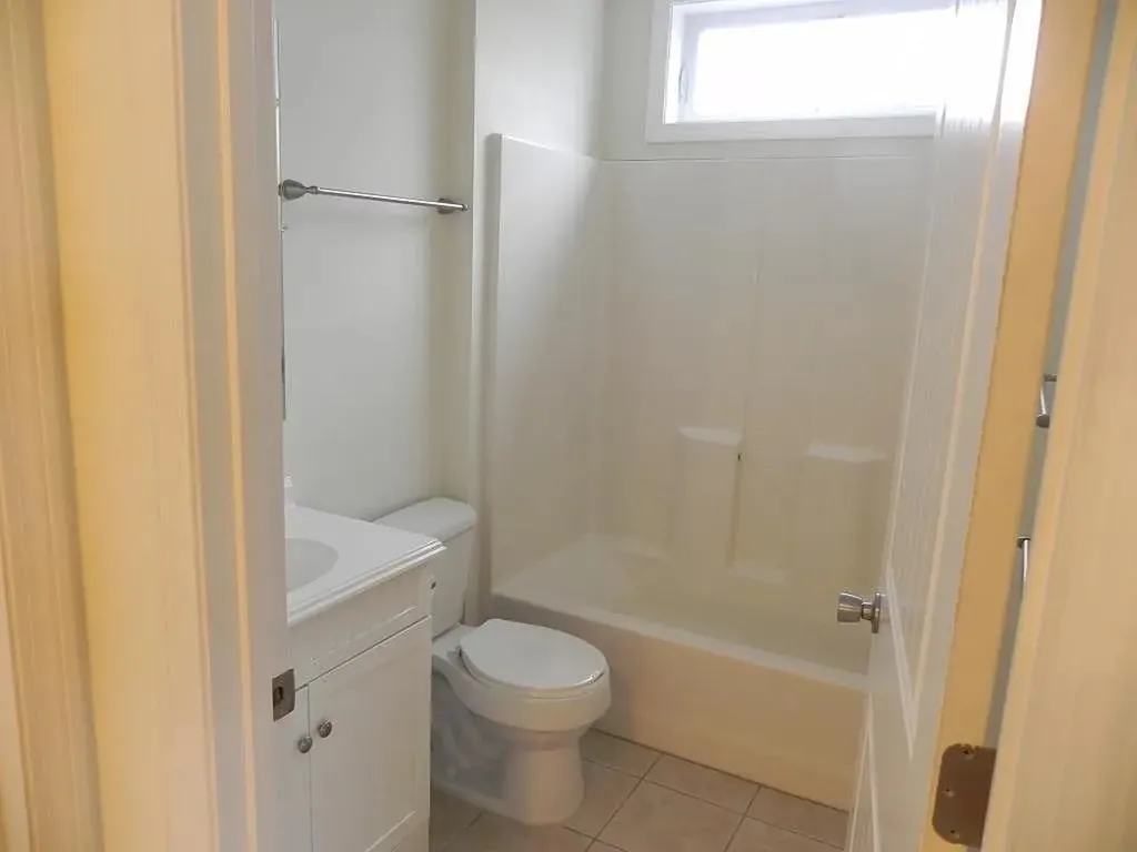 5 Spring Street Newmarket NH 03857