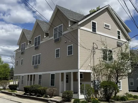 5 Spring Street Newmarket NH 03857