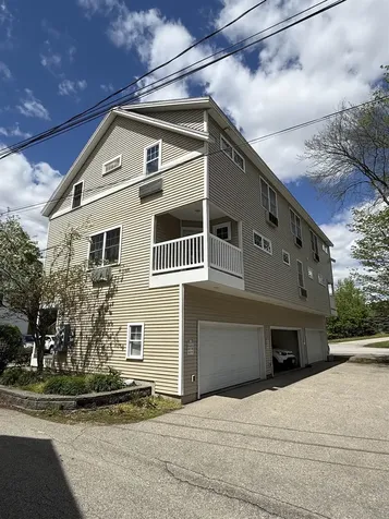 5 Spring Street Newmarket NH 03857
