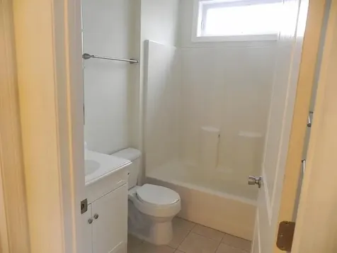 5 Spring Street Newmarket NH 03857