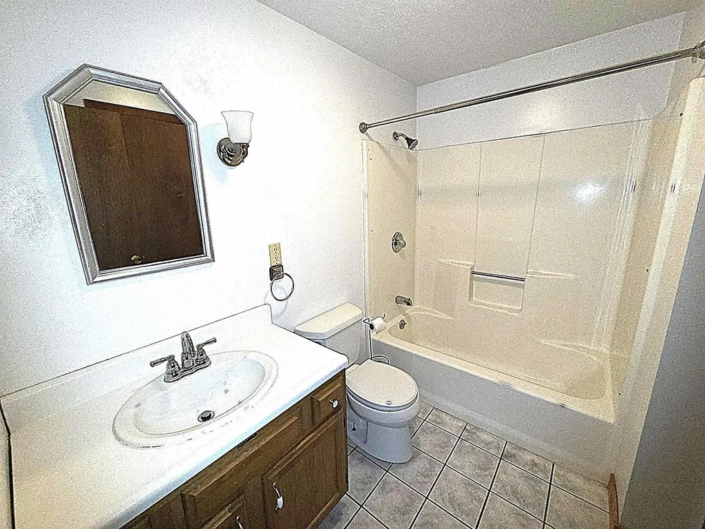 71 Myrtle Street Hillsborough NH 03244