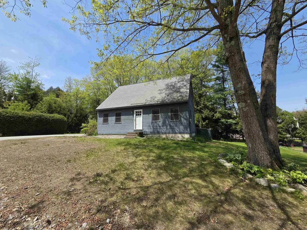 71 Myrtle Street Hillsborough NH 03244