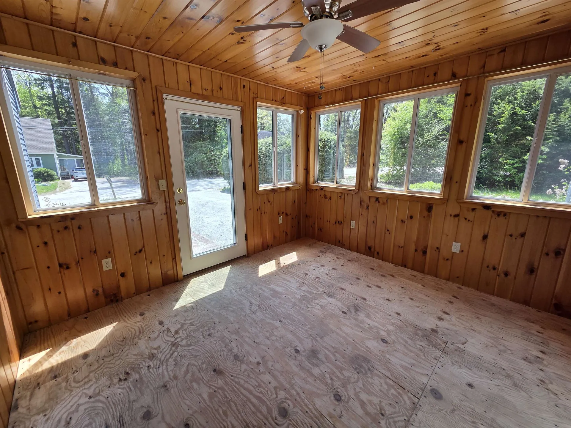 71 Myrtle Street Hillsborough NH 03244